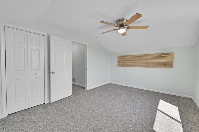 Building Photo - $2,495.00, 3 bed, 2 bath located in Westmi...