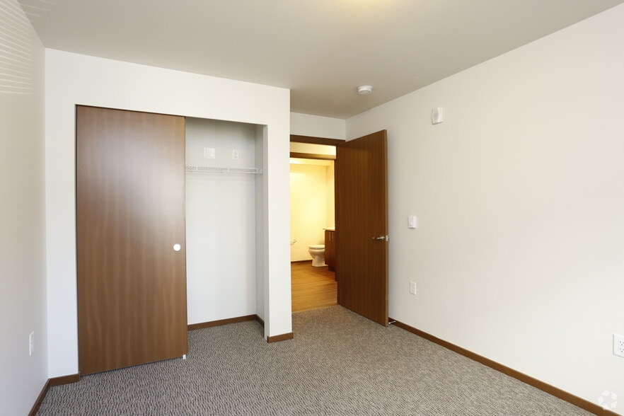 Shaughnessy (2bdrm) - Reserve at Auburn for 55+ Active Seniors