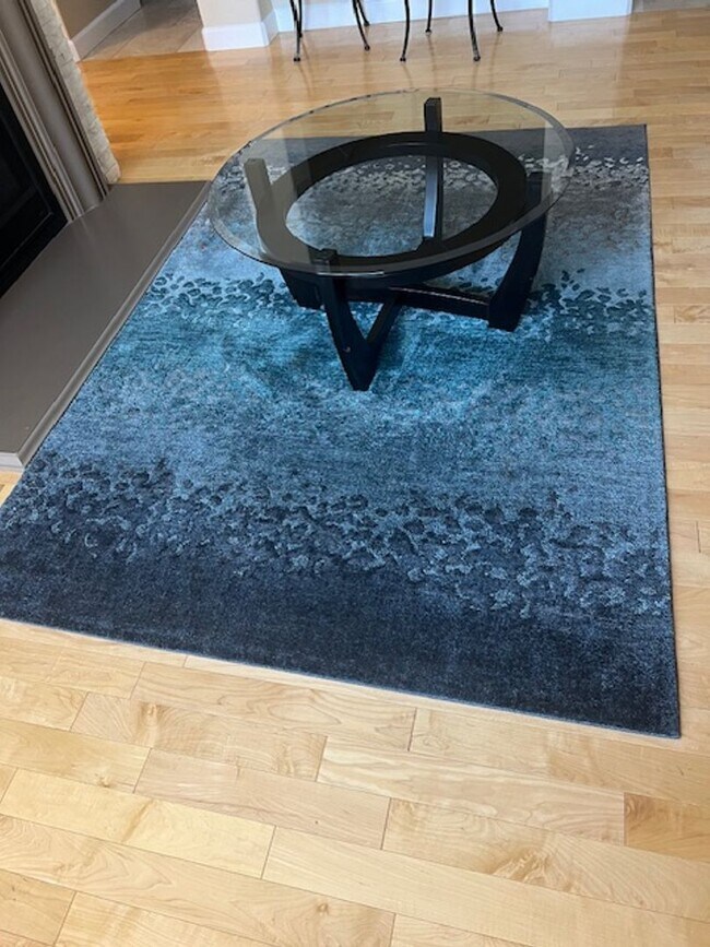 Building Photo - Luxury Condo in Natomas!