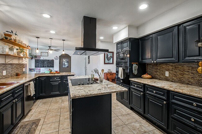Building Photo - 12723 Pleasant Ridge Dr