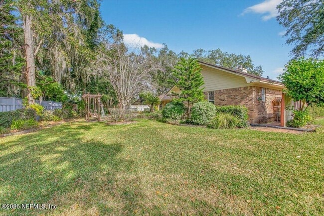 Building Photo - 1914 St Marys Ct