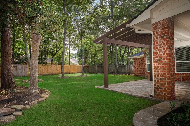 Building Photo - 14 Filigree Pines Pl