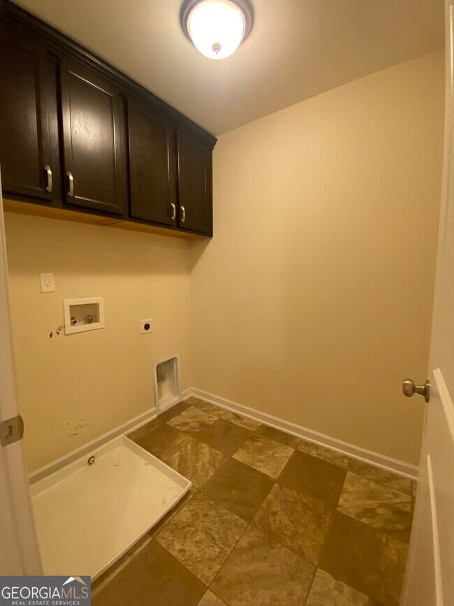 Building Photo - 116 Winslow Cir