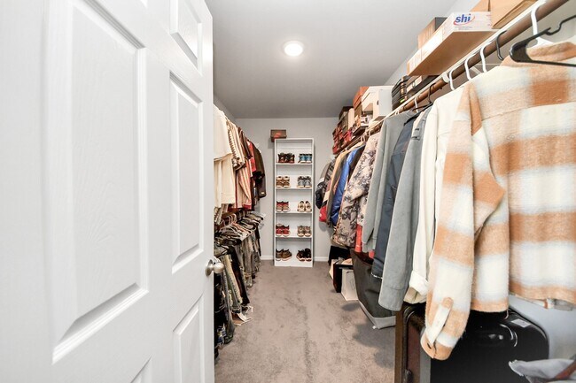 Building Photo - 13323 Colina Mdws Ln