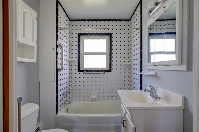 Building Photo - 22 Burdick Ave