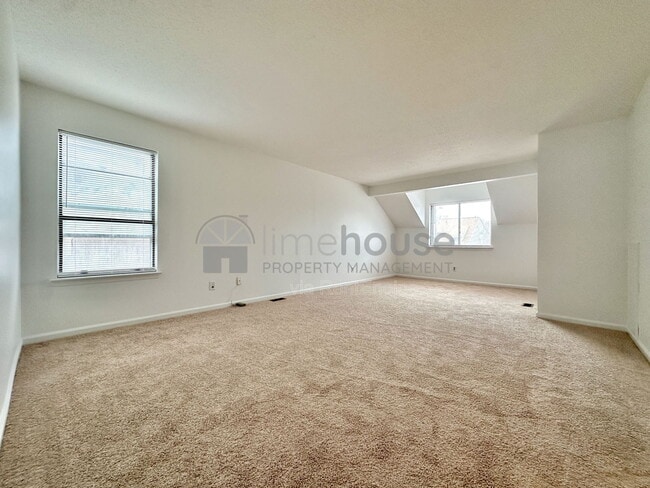 Building Photo - 4611 Fern Oak Ct.