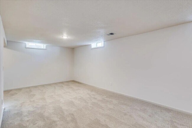 Building Photo - 6503 E 16th St N