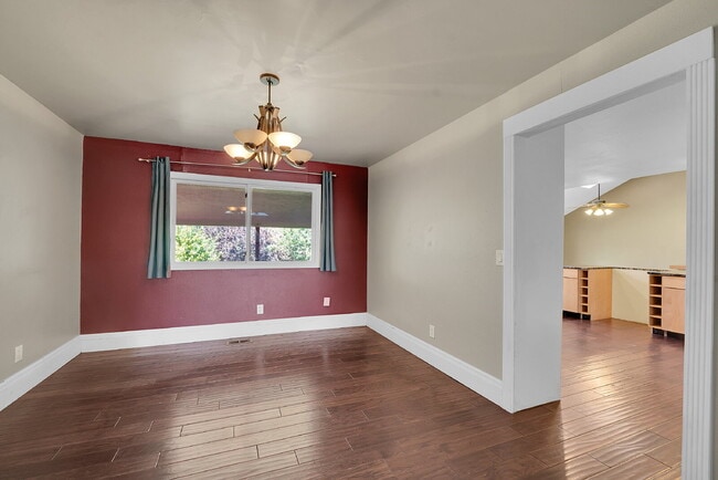 Building Photo - $3,095.00, 4-bed, 2.5-bath located in West...