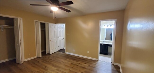 Building Photo - 103 Westland Ct SW
