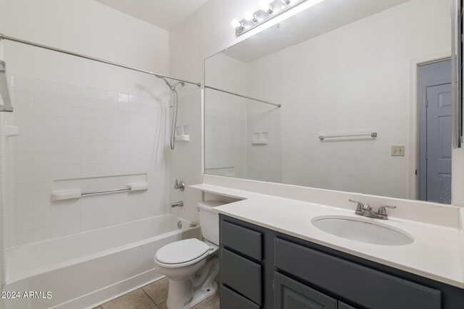 Building Photo - 11375 E Sahuaro Dr
