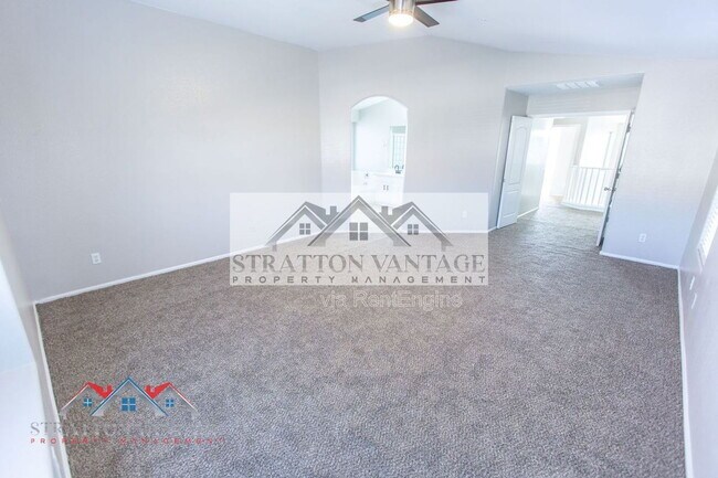 Building Photo - 16627 W McKinley St