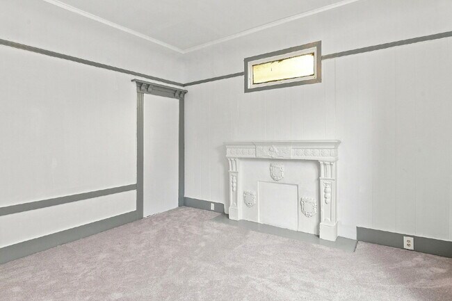 Building Photo - "Charming 2-Bedroom in Vibrant San Francisco!"