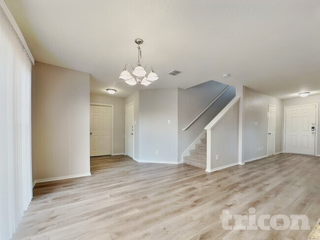 Building Photo - 160 Hinge Path