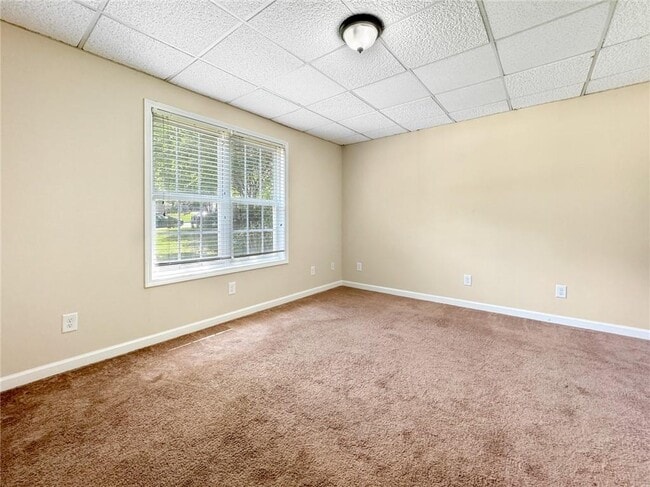 Building Photo - 180 Foster Trace Dr