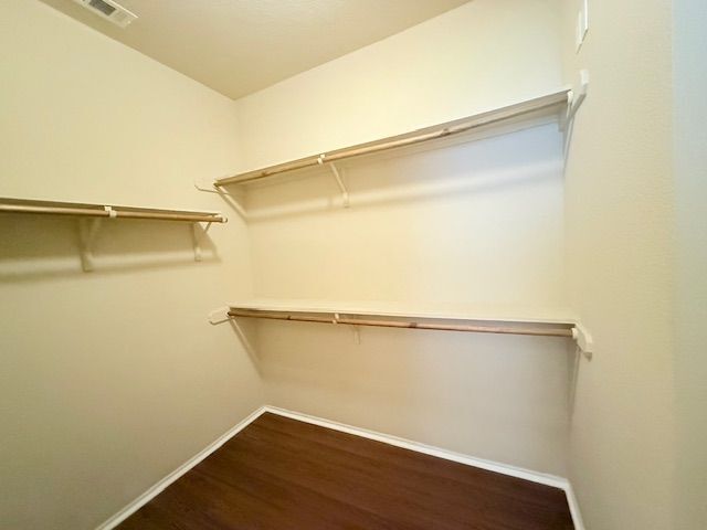 Building Photo - 914 Whitewing Ln