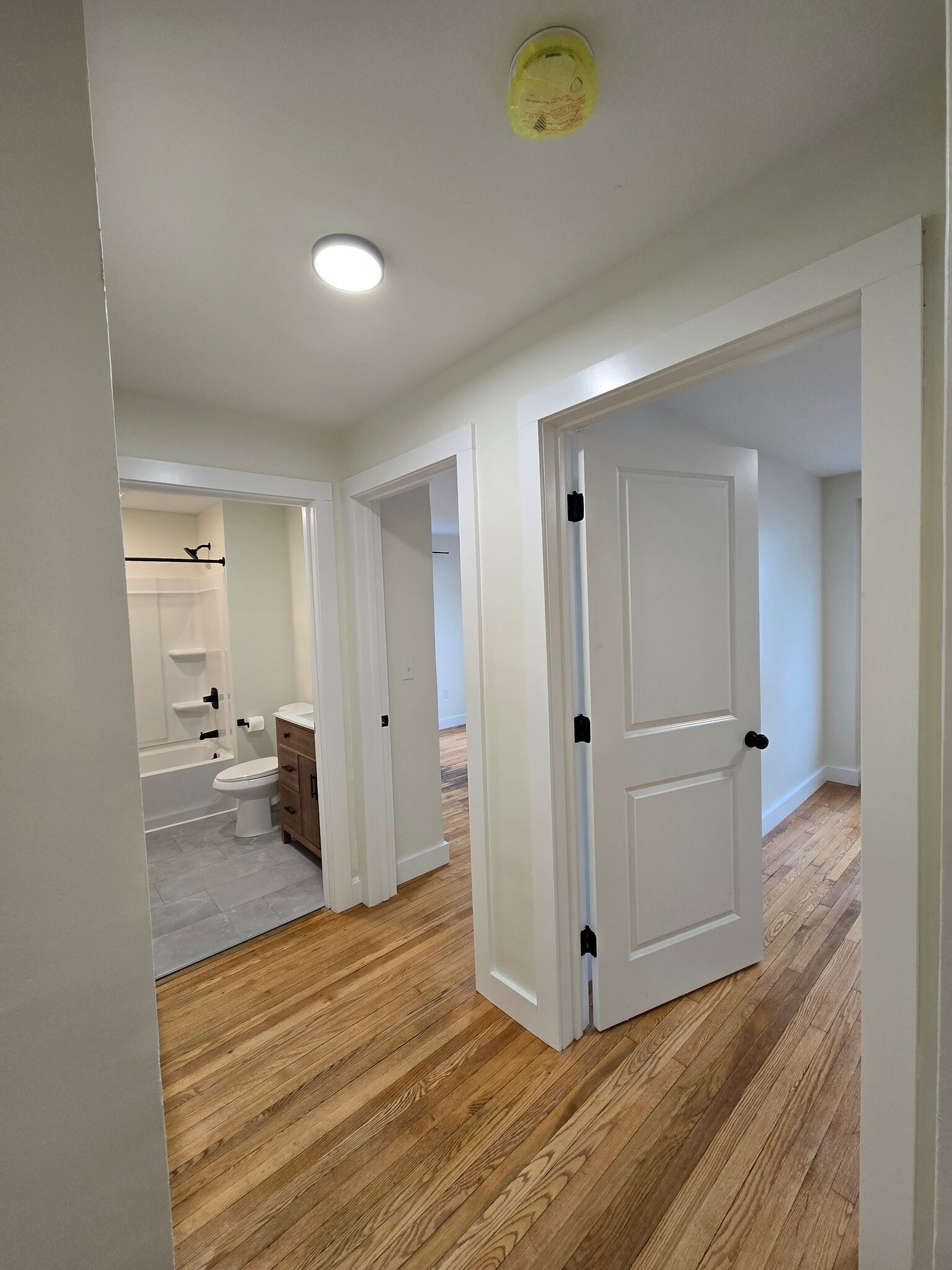 Building Photo - 20 Poirier Pl