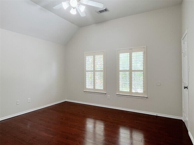 Building Photo - 20847 Cottage Cove Ln