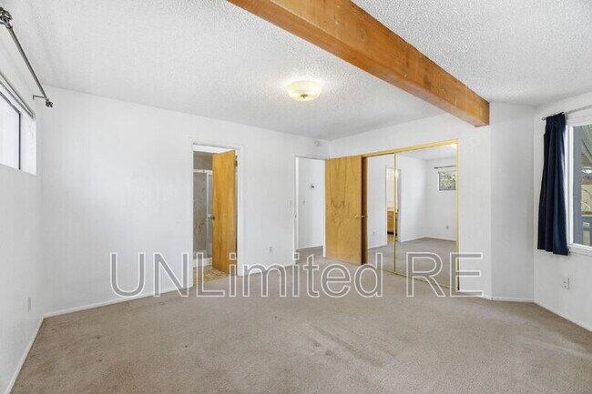 Building Photo - 1410 Inverrary Way