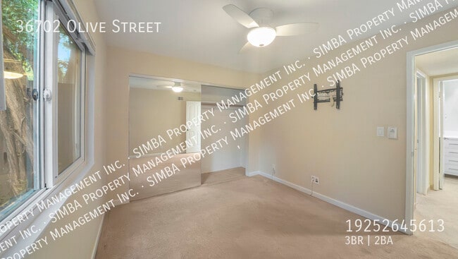 Building Photo - 36702 Olive St