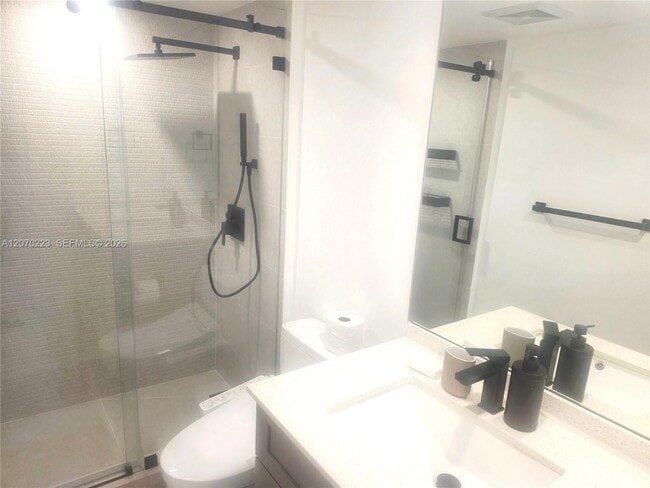 Building Photo - 5151 Collins Ave