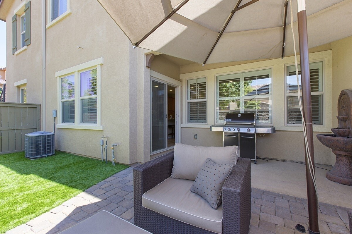 Building Photo - 8516 Old Stonefield Chase