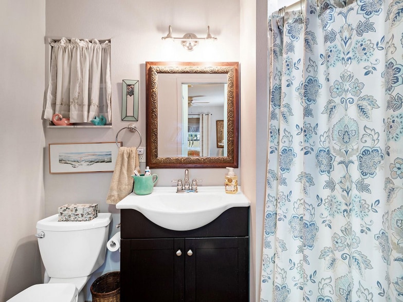 Building Photo - 3932 Ragen St