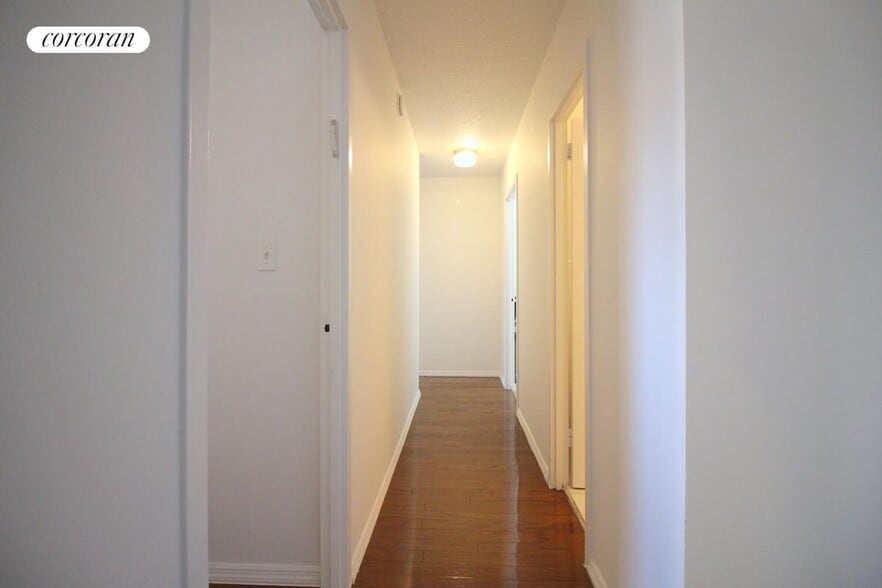 Building Photo - 175 W 90th St
