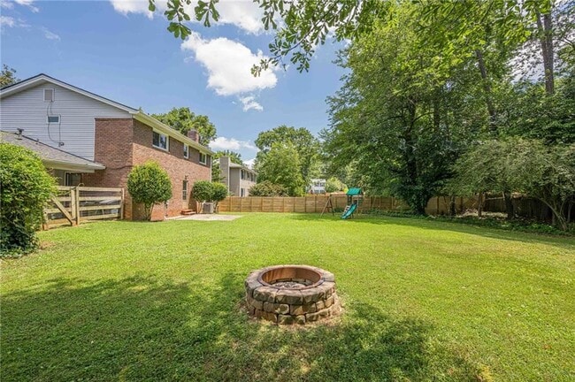 Building Photo - 385 Stonebridge Trail