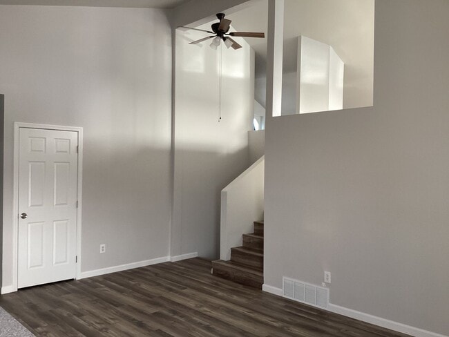 Building Photo - Newly Remodeled 3 Bedroom House in Belgrade