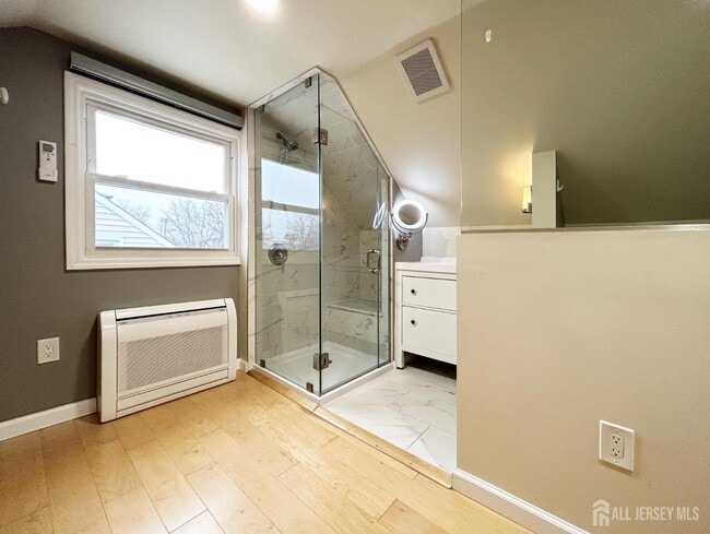 Building Photo - 34 Wall St