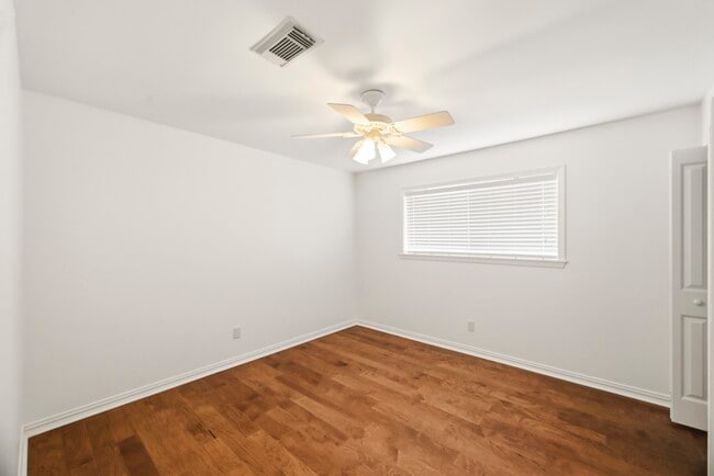 Building Photo - 6131 Yarwell Dr