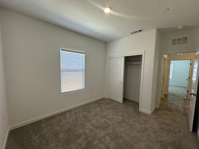 Building Photo - Newly built Lennar home Available Now!