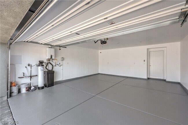 Building Photo - 776 Fallen Phoenix St