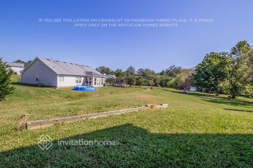 Building Photo - 190 Shenandoah Dr