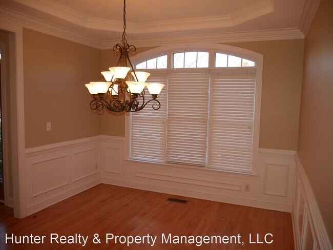 Building Photo - 5 br, 4 bath House - 3538 Burnely Drive