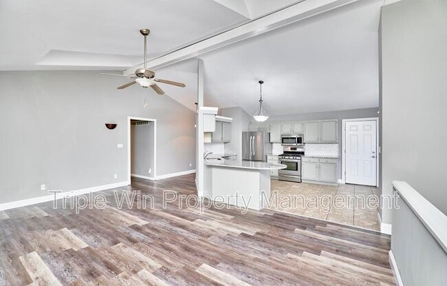 Building Photo - 121 Walnut Hill Dr