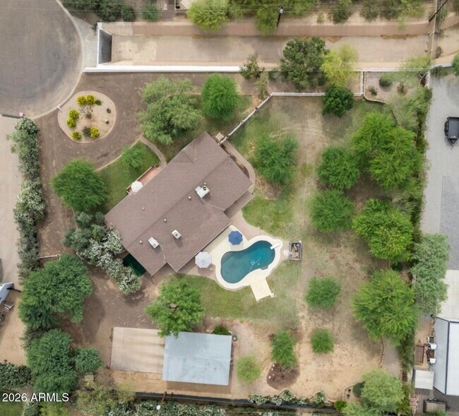 Building Photo - 7026 E Sunnyside Dr