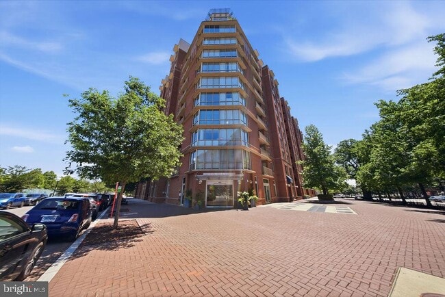 Building Photo - 1000 New Jersey Ave SE