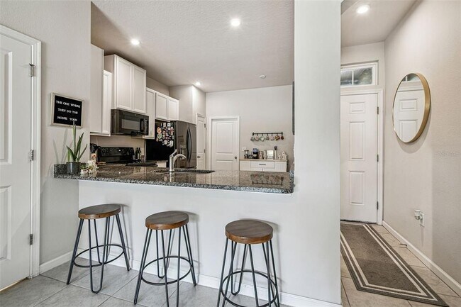 Building Photo - 2123 Laceflower Dr