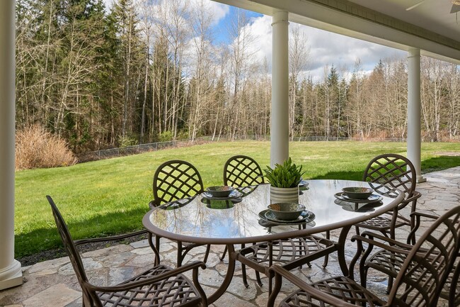 Building Photo - 5bd/3.5ba Duvall Home