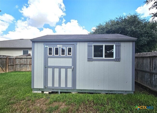 Building Photo - 1308 Red Barn Run