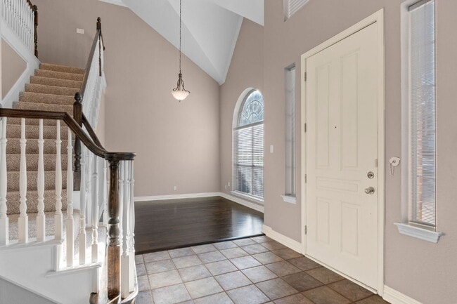 Building Photo - "Beautiful 4-Bedroom Home with Expansive Deck and Spacious Living Areas!"