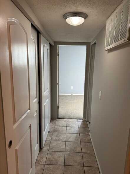 Building Photo - 6570 Chaffee Ct