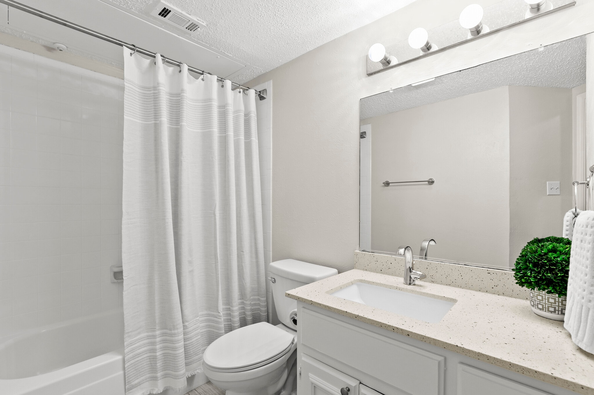 Building Photo - 4501 Druid Ln