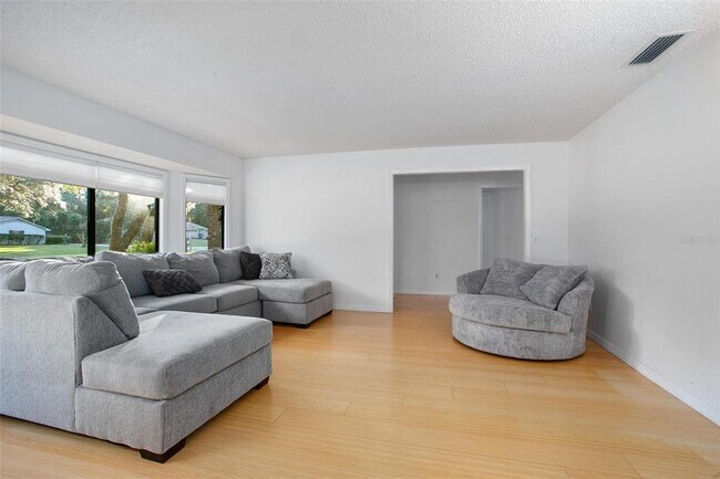 Building Photo - 503 Princewood Dr