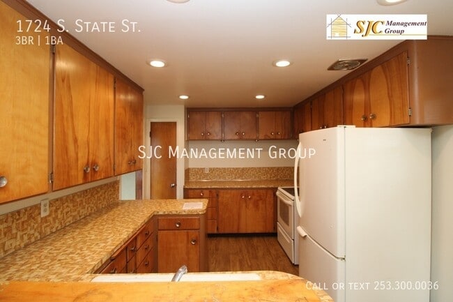 Building Photo - 1724 S State St