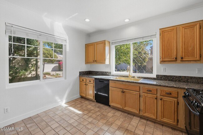 Building Photo - 30864 Paloma Ct
