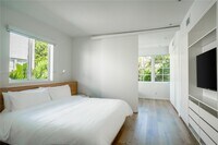 Building Photo - 136 NE 46th St