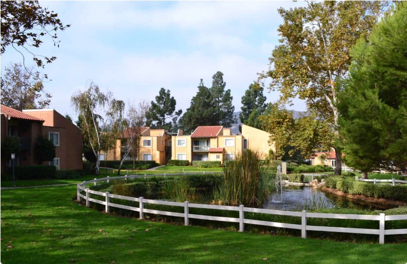 Building Photo - 17129 W Bernardo Dr