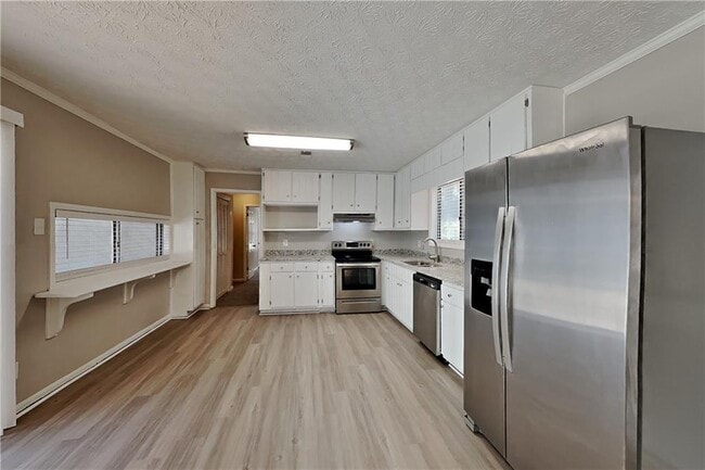 Building Photo - 2041 Kramer Way